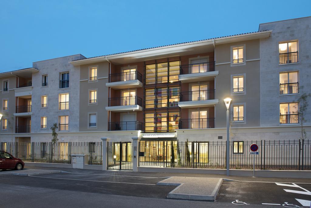 Aparthotel Domitys Les Cigales du Lubéron Cavaillon Exterior foto